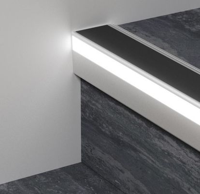 Antypoślizgowe aluminiowe profile schodowe LED