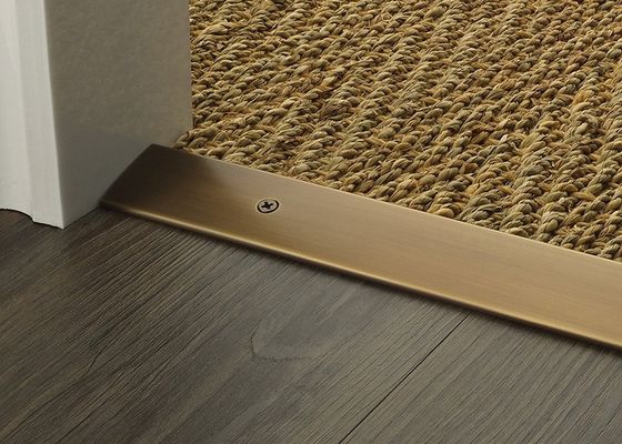 Aluminiowy dywanik do listwy przejściowej do płytek 0,8 mm Listwa przejściowa z progiem dywanowym