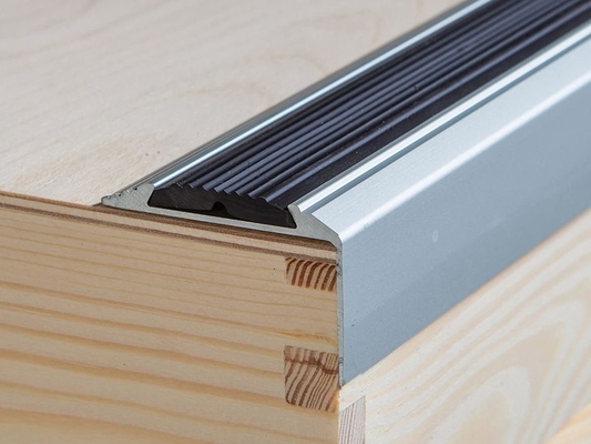 Dostosowana listwa przejściowa krawędzi podłogi z płytek aluminiowych