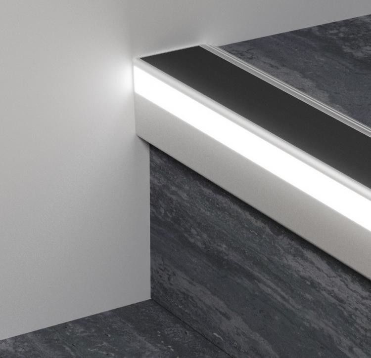 Antypoślizgowe aluminiowe profile schodowe LED