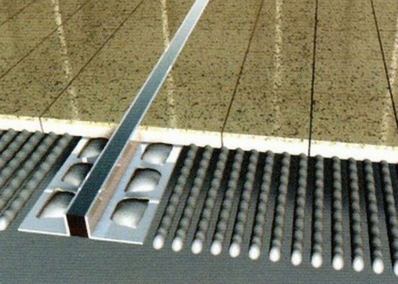 Wykończenie płytek podłogowych z drewna 25 mm Aluminiowy profil do wytłaczania z aluminium