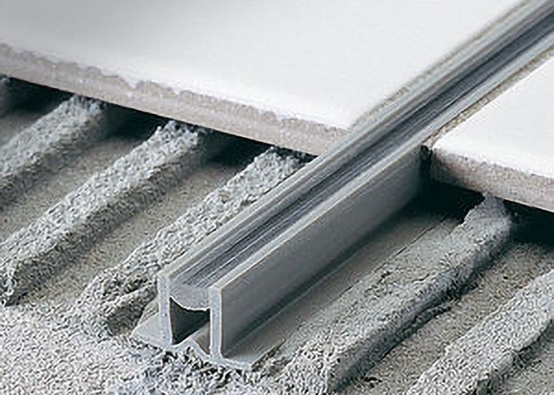 Wykończenie płytek podłogowych z drewna 25 mm Aluminiowy profil do wytłaczania z aluminium