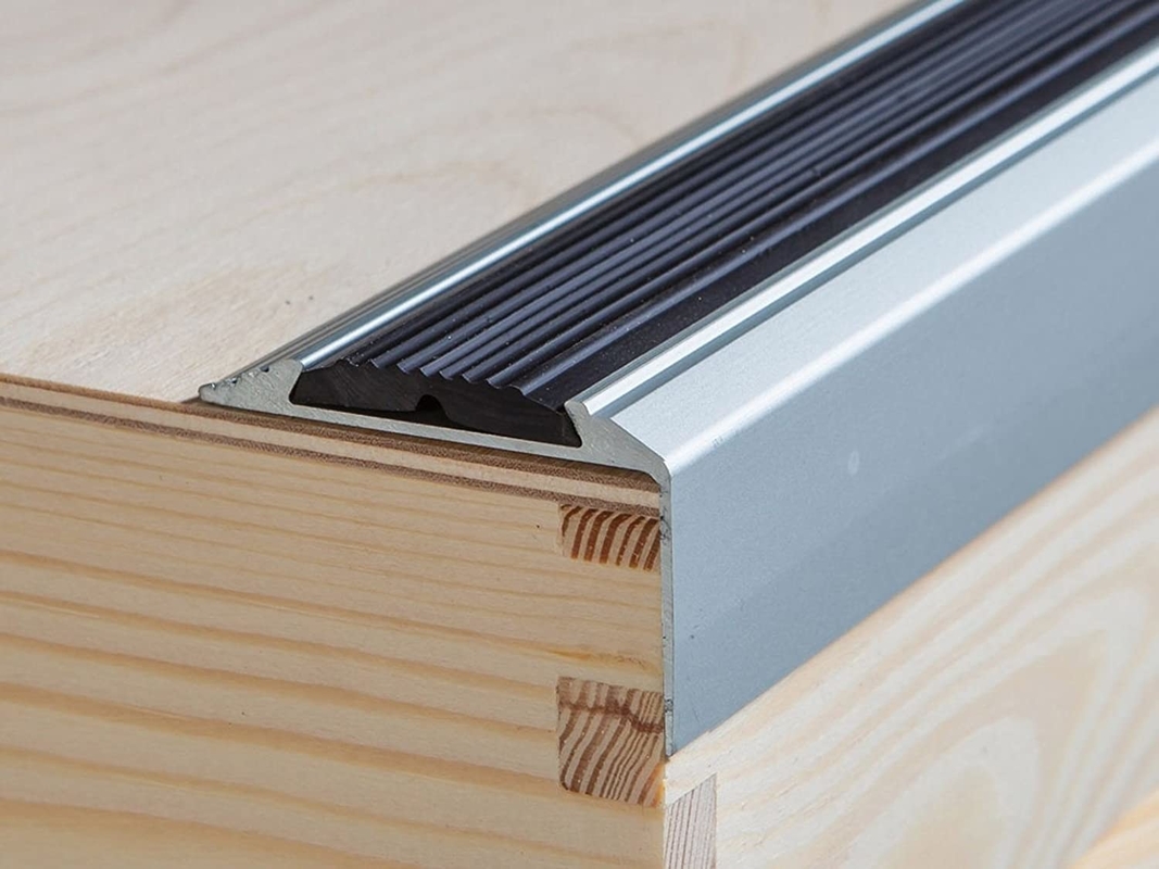 Dostosowana listwa przejściowa krawędzi podłogi z płytek aluminiowych