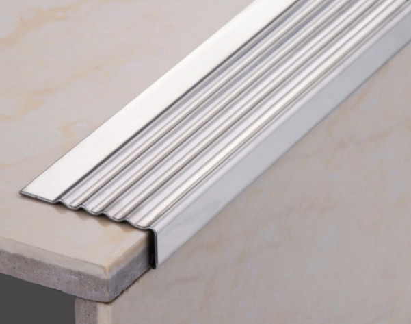 Dostosowana listwa przejściowa krawędzi podłogi z płytek aluminiowych